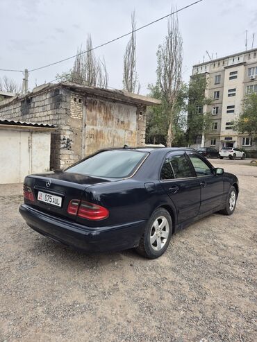 Mercedes-Benz: Mercedes-Benz E-Class: 2000 г., 2.4 л, Механика, Бензин, Седан