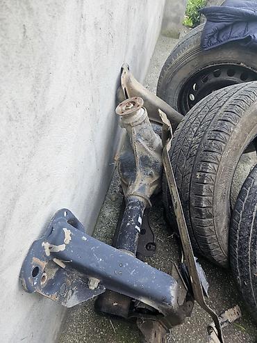Kolenval: Nissan 3.3, 3.3 l, Benzin, 1998 il, İşlənmiş — 14