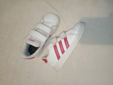 obuća smederevo: Adidas, Veličina - 27