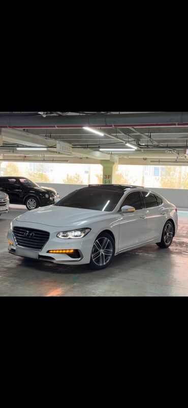 срочно продается машина: Hyundai Grandeur: 2019 г., Автомат, Газ, Седан