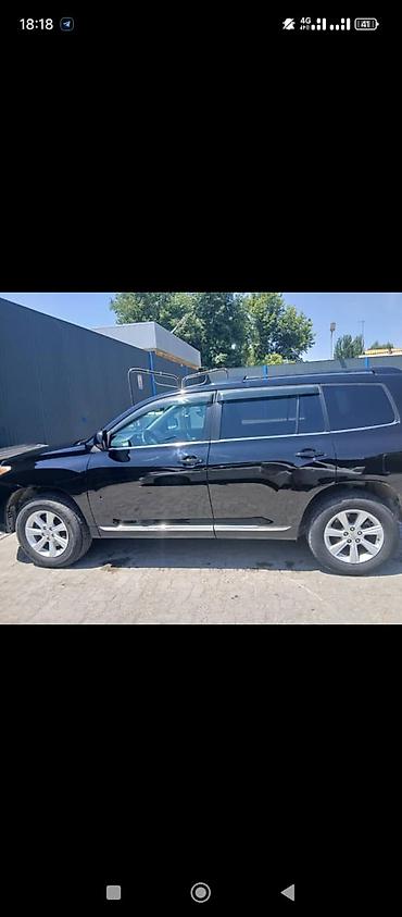 третий ряд сидения: Toyota Highlander: 2012 г., 3.5 л, Автомат, Бензин, Кроссовер — 3