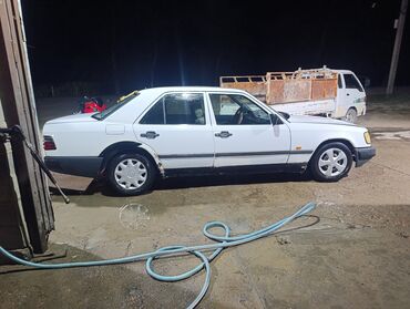 мерс 210 2 0: Mercedes-Benz W124: 1987 г., 2 л, Автоматические, Бензин, Седан