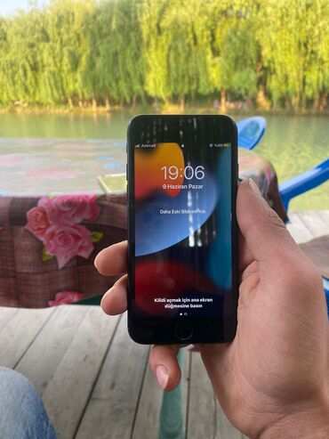 iphone 14 azerbaycan qiymeti: IPhone 7, 32 GB, Qara, Barmaq izi