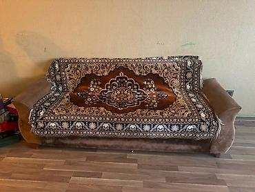 Divanlar: Divan, İşlənmiş, Açılan, Parça, Çatdırılma yoxdur — 2