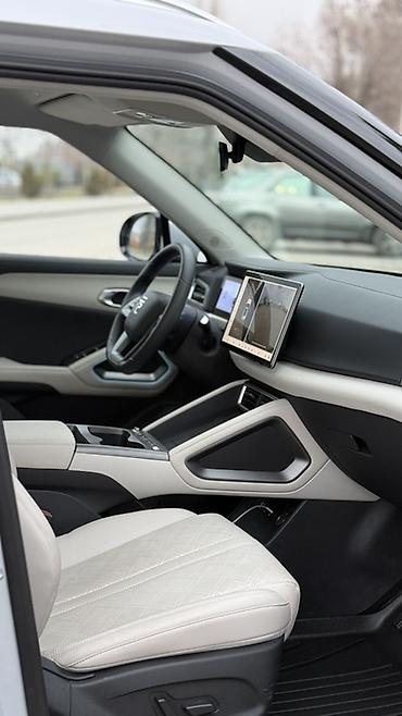 BYD: BYD Yuan Up: 2025 г., Автомат, Электромобиль, Кроссовер — 15