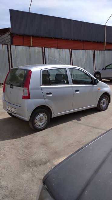 кузов делика: Daihatsu Cuore: 2003 г., 1 л, Механика, Бензин, Хэтчбэк