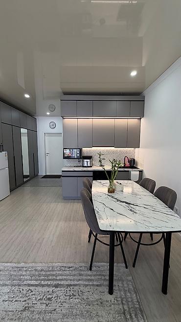отель бишкек: 3 комнаты, 55 м², Индивидуалка, 1 этаж, Дизайнерский ремонт — 1
