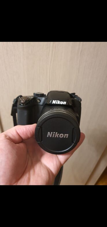 Fotokameralar: Fotoaparat Nikon. 1000 $ alınıb. Təzədir