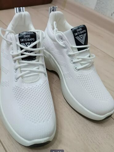 Women's Sneakers and athletic shoes: Новый срочно продается обуви очень удобный лёгкий лето осень весна — 15