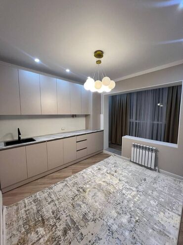 1 2 комнатная квартира: 1 комната, 43 м², Элитка, 8 этаж, Евроремонт