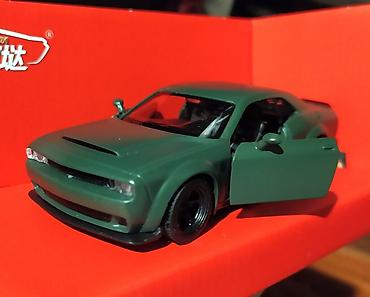 Модели автомобилей: Подарок на новый год Продаю масштабную Модель машины Dodge Challenger — 6