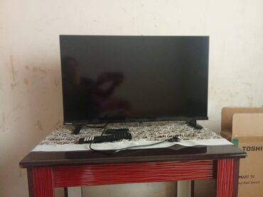 Смарт ТВ приставки: Toshiba televizor 350e satılır 1ay bunan qabag alınıb qutusuna qədər