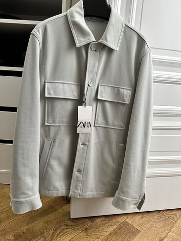 Paltolar: 119 azn alınıb etiketi üstünde Zara kurtka(saroçka dizaynında )