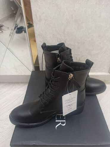 Botinka və botilyonlar: Derimod, Ölçü: 38, rəng - Qara, Yeni — 7
