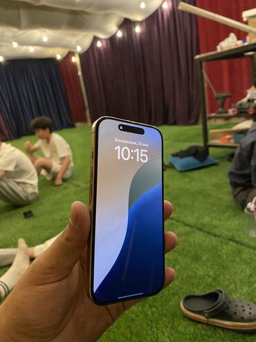 Apple iPhone: IPhone 16 Pro, Б/у, 256 ГБ, Desert Titanium, Зарядное устройство, Чехол, 100 %