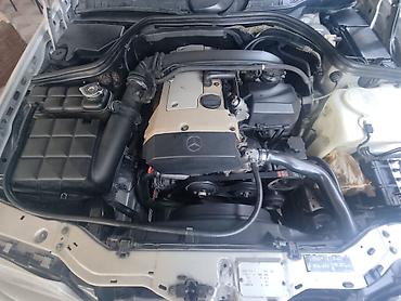 Mercedes-Benz: Mercedes-Benz C200 sedan - Korpus: 4 qapılı sedan, gümüşü rəng - — 13