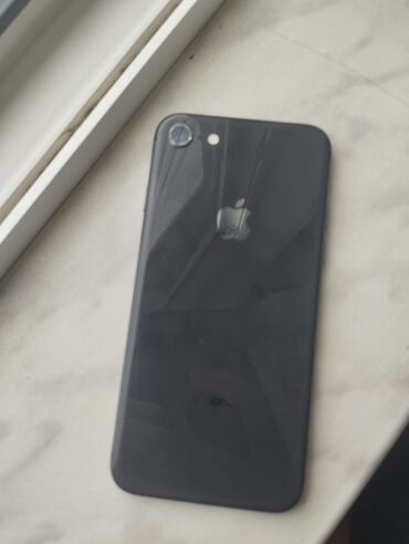 IPhone 8, Qara