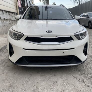срочно в связи с переездом: Kia Stonic: 2020 г., 1.4 л, Автомат, Бензин, Хэтчбэк