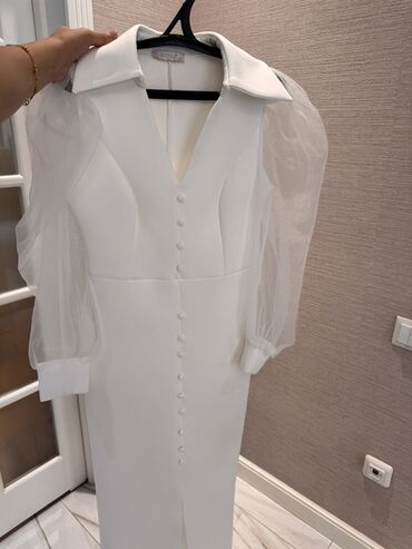 шикарное вечернее платье: Белое платье-макси с рукавами из фатина - Бренд: Rojda (ярлык на