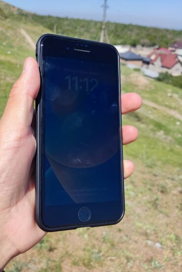 камера наблюдения бу: IPhone 8 Plus, Б/у, 64 ГБ, Черный, Чехол, 79 %
