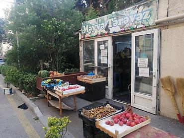 limon satışı: BİZNES SATILIR 10500 AZN Mağazanın Yerləşdiyi yer Nərimanov — 2