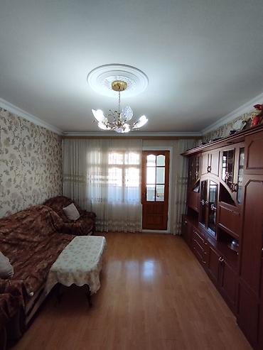 kirayə ev zabrat 1: Sumqayıt şəhəri, 13 mkr, 9/1 i, 2 otaq 3 otaqlıya düzəlib,otaqların — 6