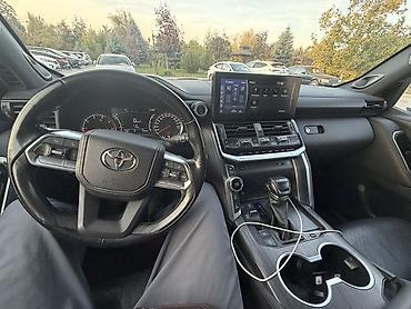 Toyota: Toyota Land Cruiser: 2022 г., 3.4 л, Автомат, Дизель, Внедорожник — 7