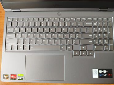 Lenovo: AMD Ryzen 7, 16 GB OZU, 15.6 " — 2
