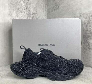 ag krasovkalar: Balenciaga, Ölçü: 40, rəng - Qara, Yeni