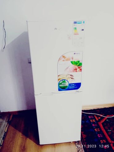 Холодильники: Холодильник AEG, Б/у, Двухкамерный