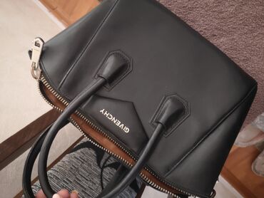Torbe: Torba za rame, Pull&Bear, Materijal: Veštačka koža — 17