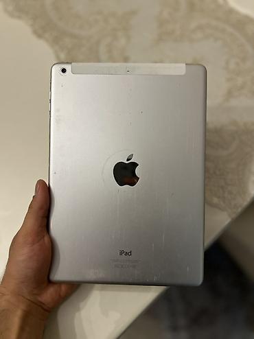 apple notebook: Apple iPad Air 1-ci nəsil, 16GB, A1475. Planşet işlək vəziyyətdədir — 4