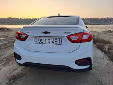 Chevrolet: Chevrolet Cruze: 1.4 l | 2017 il 136500 km Sedan — 28