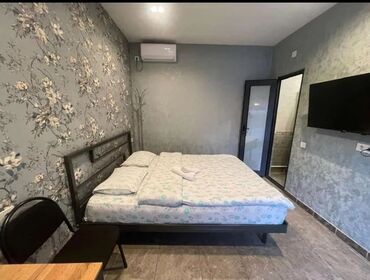 Посуточная аренда квартир: 1 комната, Душевая кабина, Постельное белье, Кондиционер