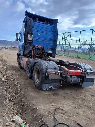 вольво тегач: Тягач, Volvo, 2002 г., Без прицепа — 3