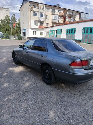 нива сатам: Mazda Cronos: 1992 г., 2 л, Механика, Газ, Седан