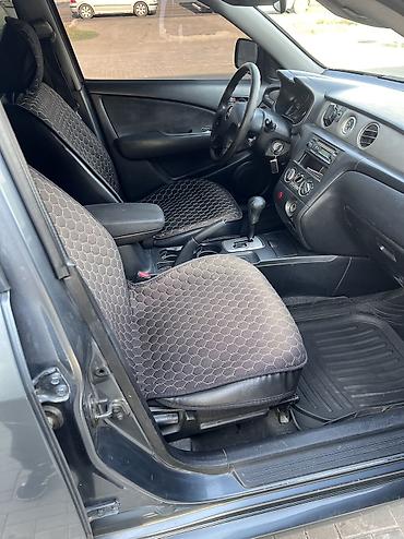 2 8: Mitsubishi Outlander: 2003 г., 2.4 л, Автомат, Бензин, Кроссовер — 5