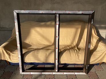бронированные окна: Пластиковое окно, Подвесное, цвет - Коричневый, Новый, 121 *132, Самовывоз