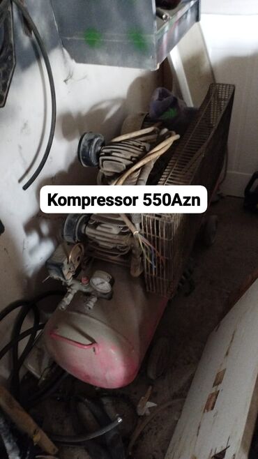 Kompressorlar: *kompressor satılır* *Qiymət 550m* 2 fazadi 3porsendi 120 L *Ünvan
