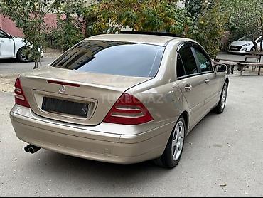 Mercedes-Benz: Mercedes-Benz C-Class: 2 l | 2000 il Sedan — 10
