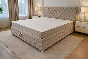 bed: Elegantan bračni krevet sa visokim tapaciranim uzglavljem - Dizajn — 1