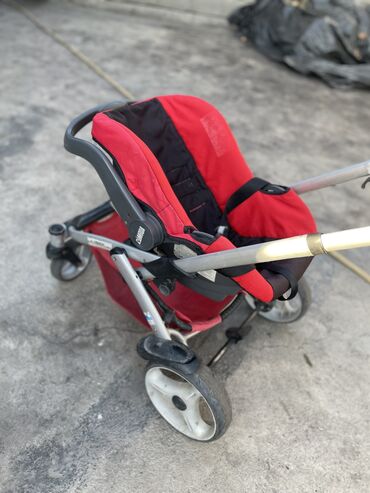 хорошие коляски для детей: Коляска, цвет - Красный, Б/у