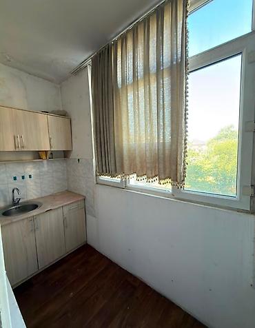 105: 1 комната, 38 м², Киргизия 1 105 серия, 2 этаж, Старый ремонт — 5