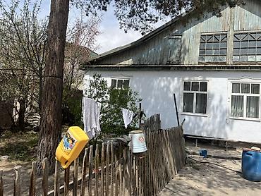 Продажа коттеджей и домов: Продаётся жилой дом с приусадебным участком. Жумгал район с Чаек в — 11