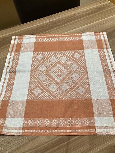 çay desmalı: Ketan kvadrat çay dəsmalı. kohnenindir.sovetin. istifade olunmayib — 1