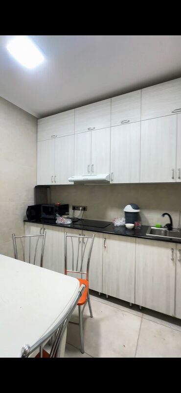 Офисы: Продаю Офис 237 м², С ремонтом, Без мебели, Бизнес центр, 3 этаж — 2