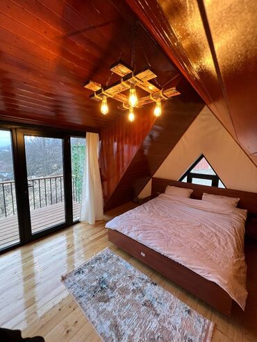 Günlük kirayə evlər: 80 kv. m, 3 otaqlı — 2