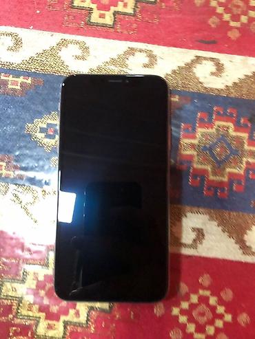Apple iPhone: IPhone X, Ağ — 4