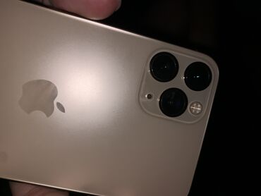 Apple iPhone: IPhone 11 Pro, Б/у, 256 ГБ, Золотой, Защитное стекло, Чехол, 77 %