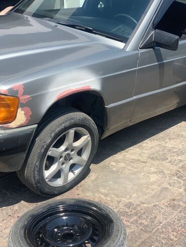 mercedes diskisi: İşlənmiş Disk təkər Mercedes-Benz 165 / 65 / R 16, 5 Boltlu